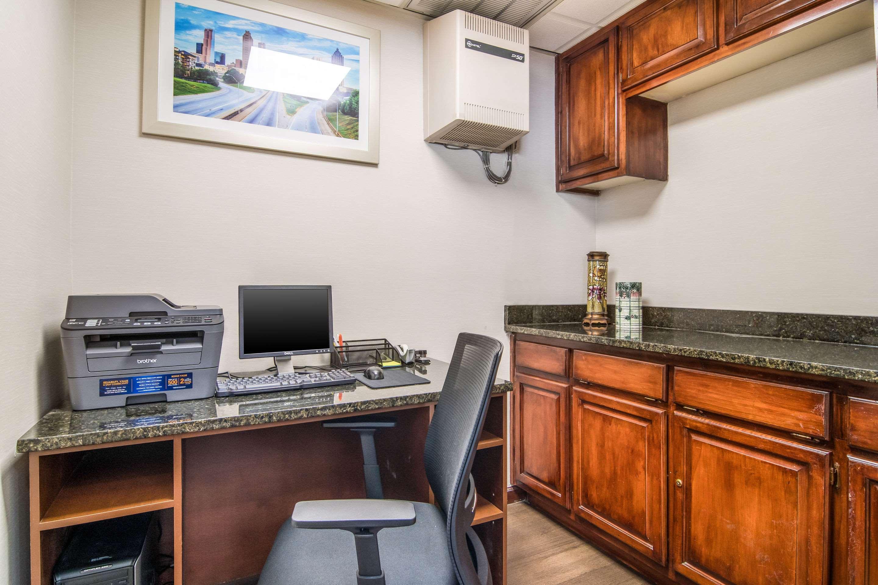 Quality Inn Suwanee I-85 Екстериор снимка