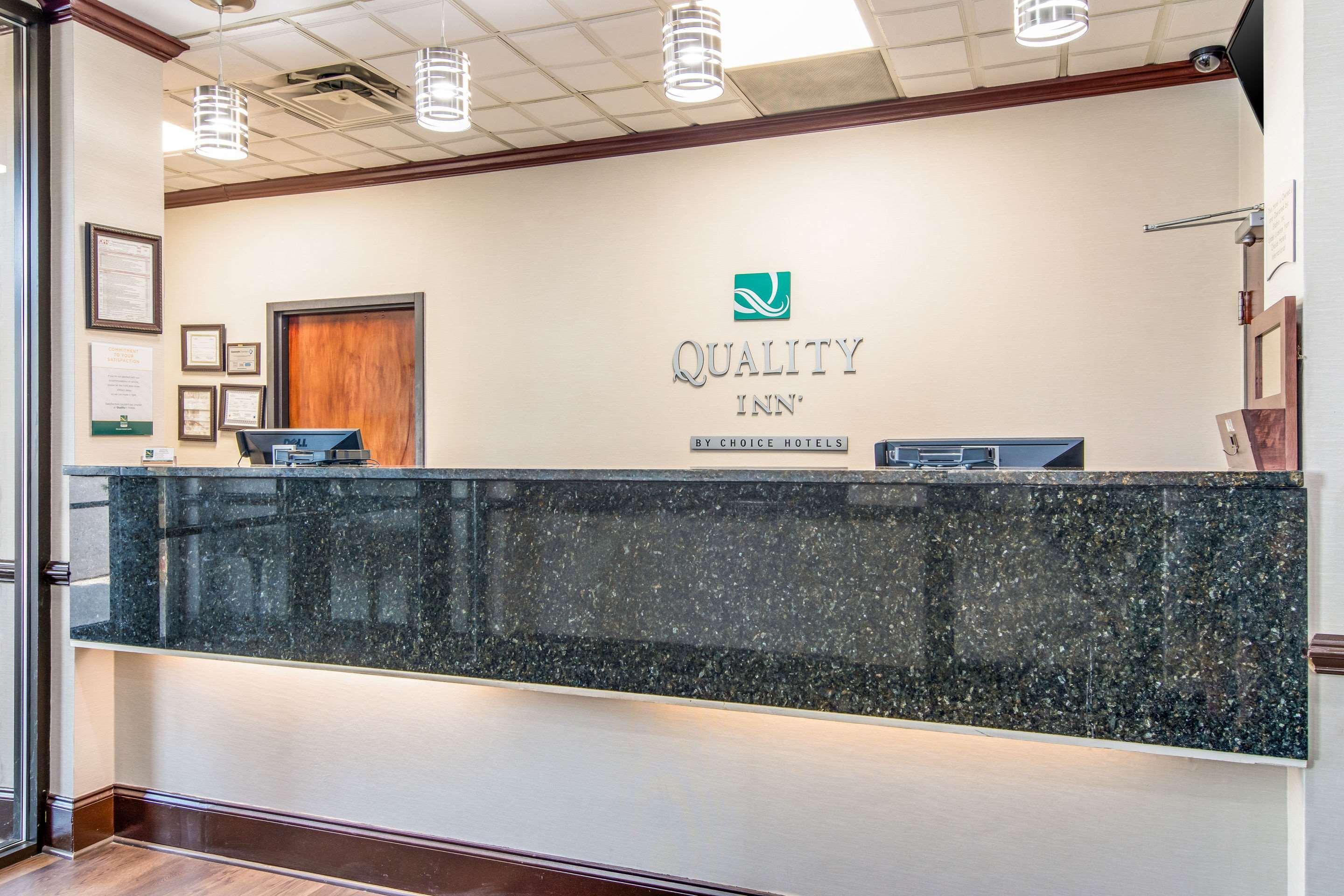 Quality Inn Suwanee I-85 Екстериор снимка