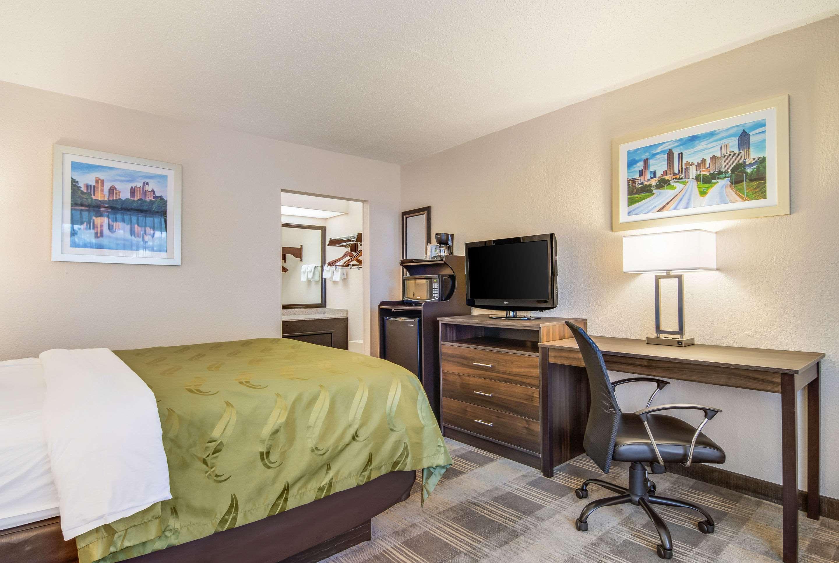 Quality Inn Suwanee I-85 Екстериор снимка