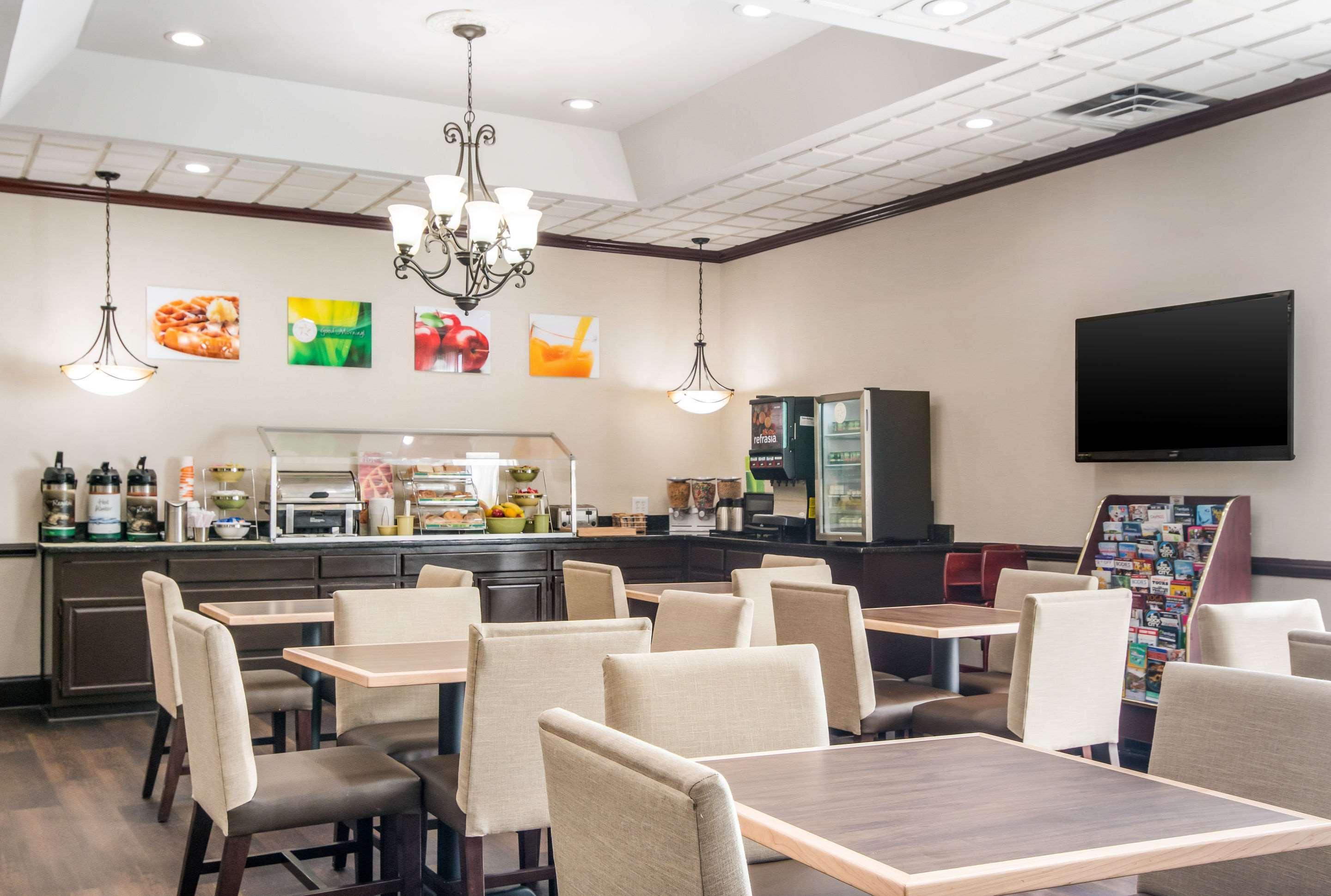 Quality Inn Suwanee I-85 Екстериор снимка