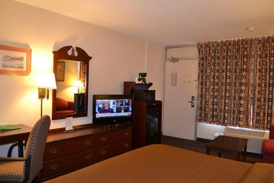 Quality Inn Suwanee I-85 Екстериор снимка