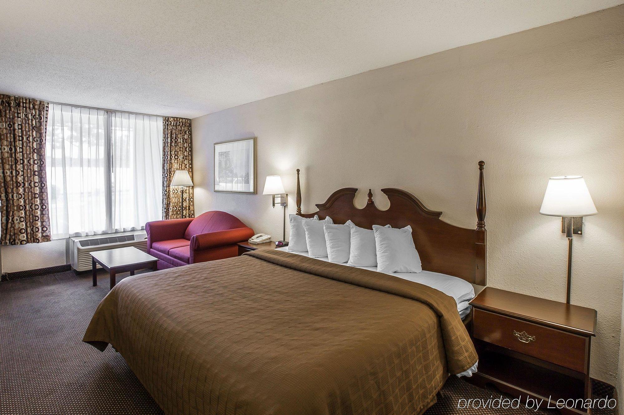 Quality Inn Suwanee I-85 Екстериор снимка