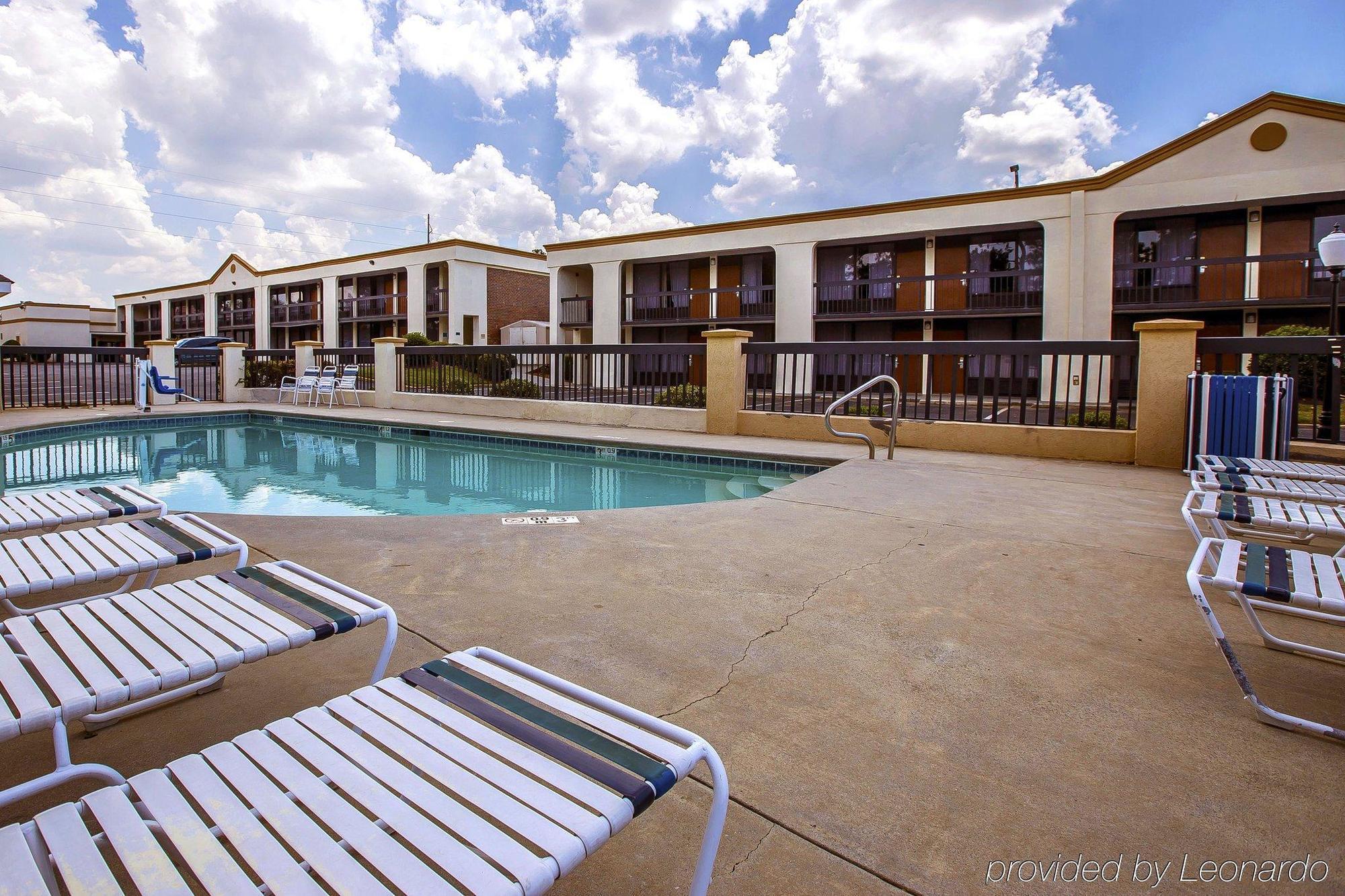 Quality Inn Suwanee I-85 Екстериор снимка