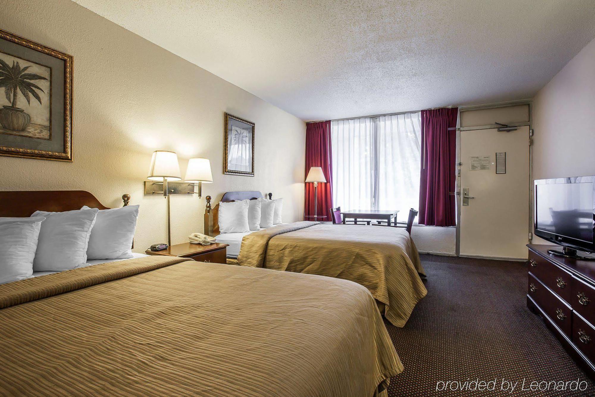 Quality Inn Suwanee I-85 Екстериор снимка