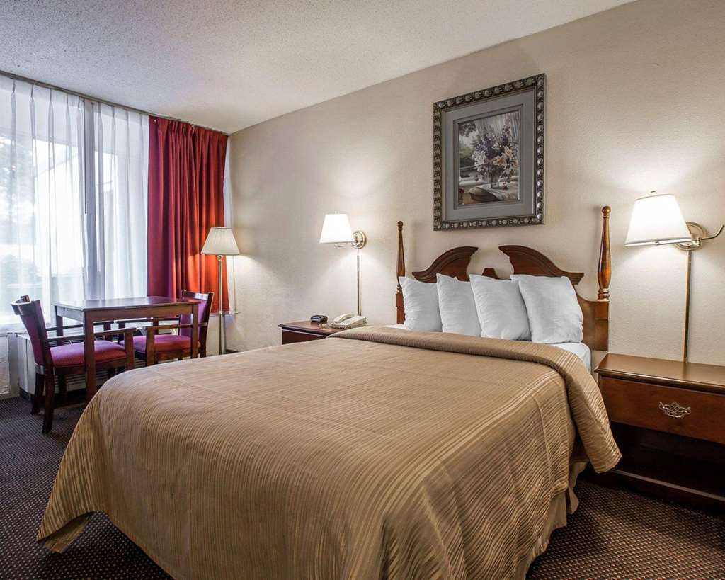 Quality Inn Suwanee I-85 Стая снимка