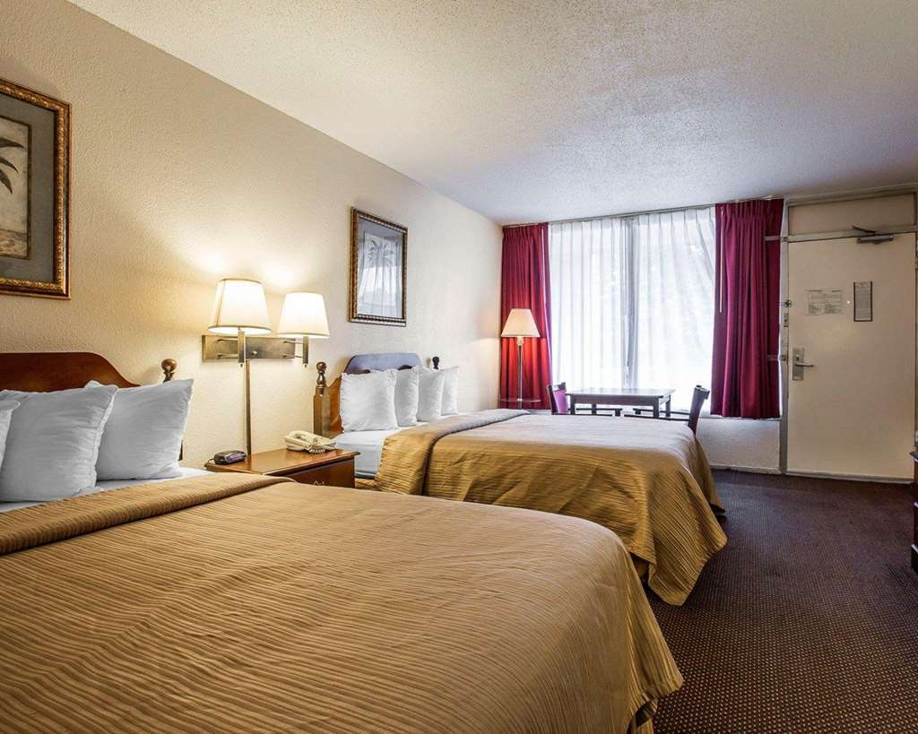 Quality Inn Suwanee I-85 Стая снимка