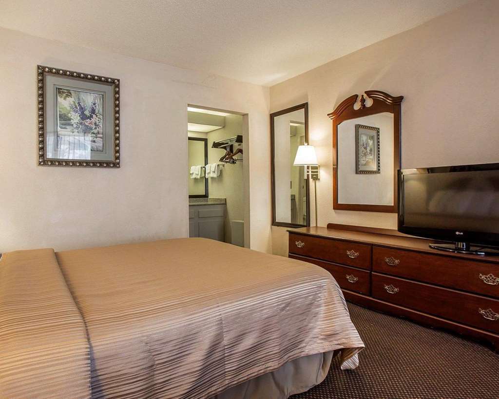 Quality Inn Suwanee I-85 Стая снимка